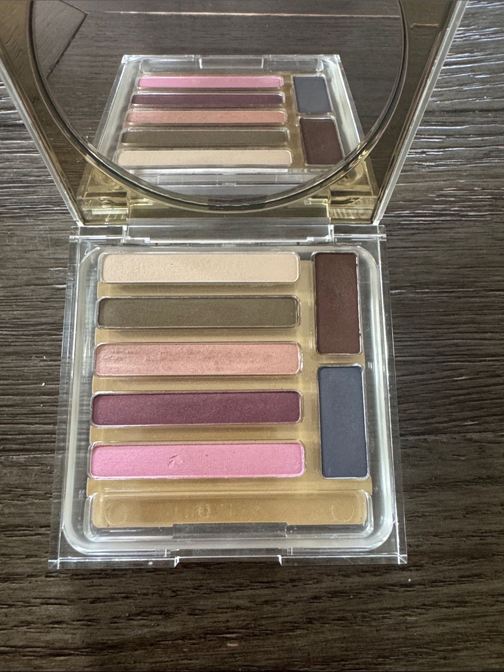 Estee Lauder Eyeshadow Palette — Pink, Plum, Cream & Brown Mix
